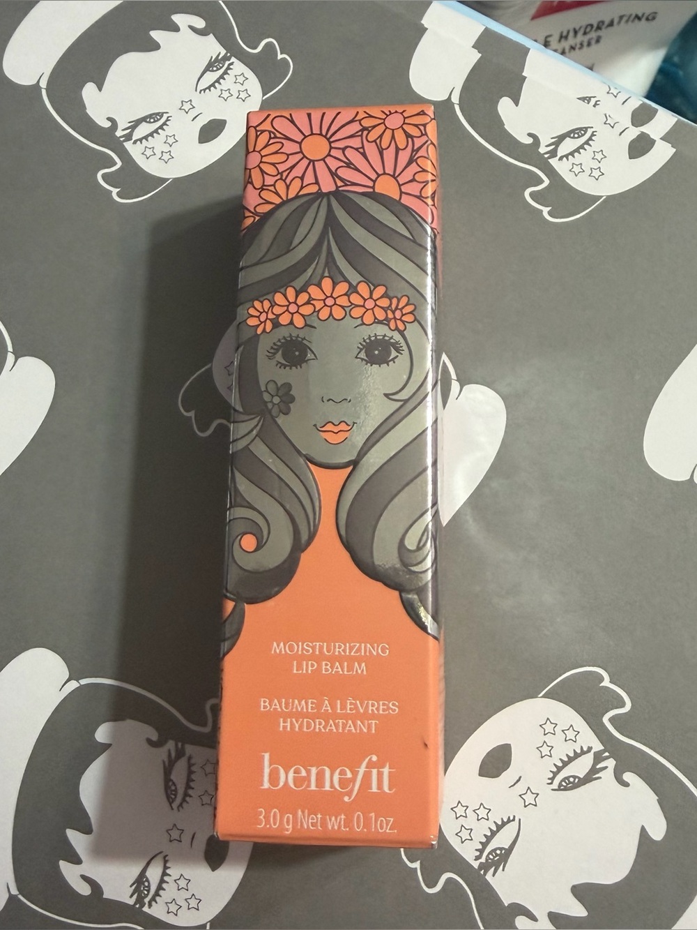 Benefit Moisturizing Lip Balm - Coral Pink-Orange Packaging PEACH PINK 33
